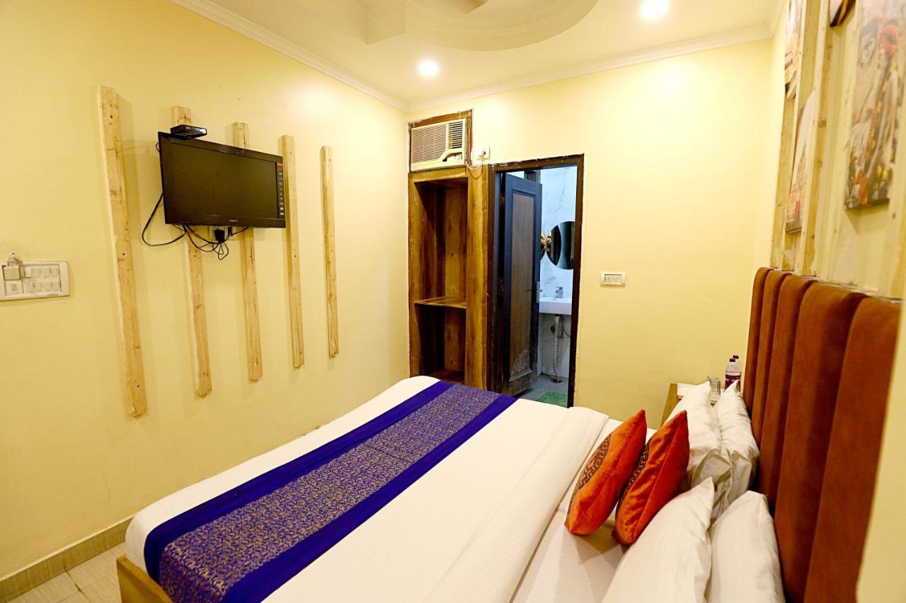 Hotel Nityaa Suites New Delhi Exterior photo