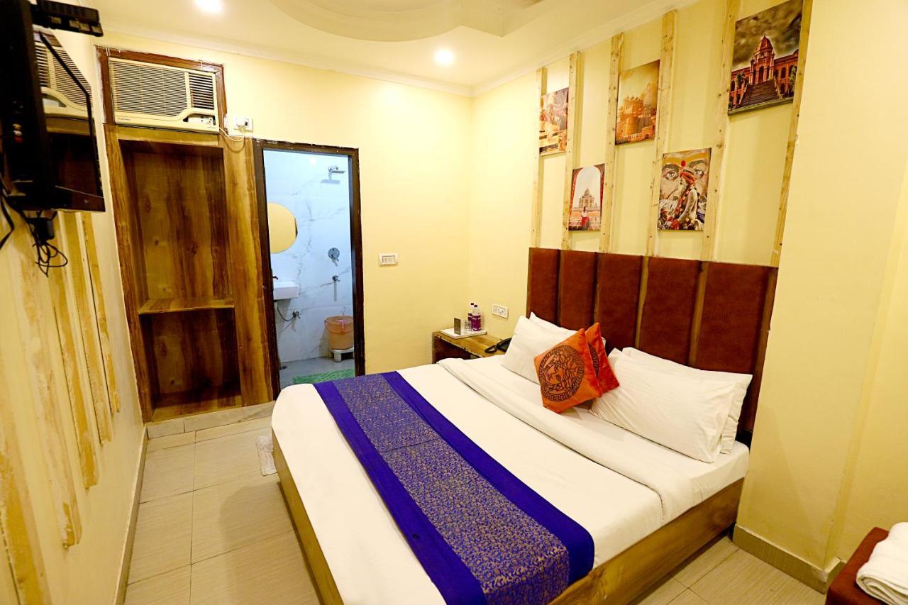 Hotel Nityaa Suites New Delhi Exterior photo