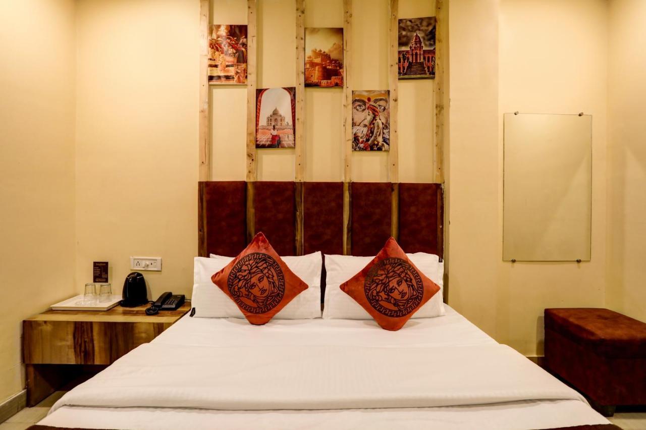 Hotel Nityaa Suites New Delhi Exterior photo