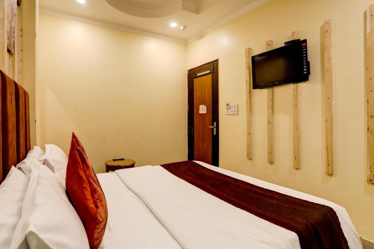 Hotel Nityaa Suites New Delhi Exterior photo