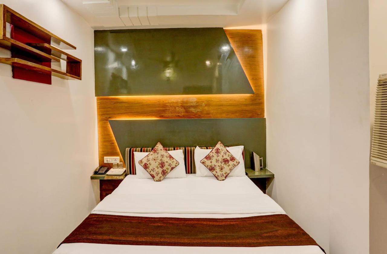 Hotel Nityaa Suites New Delhi Exterior photo