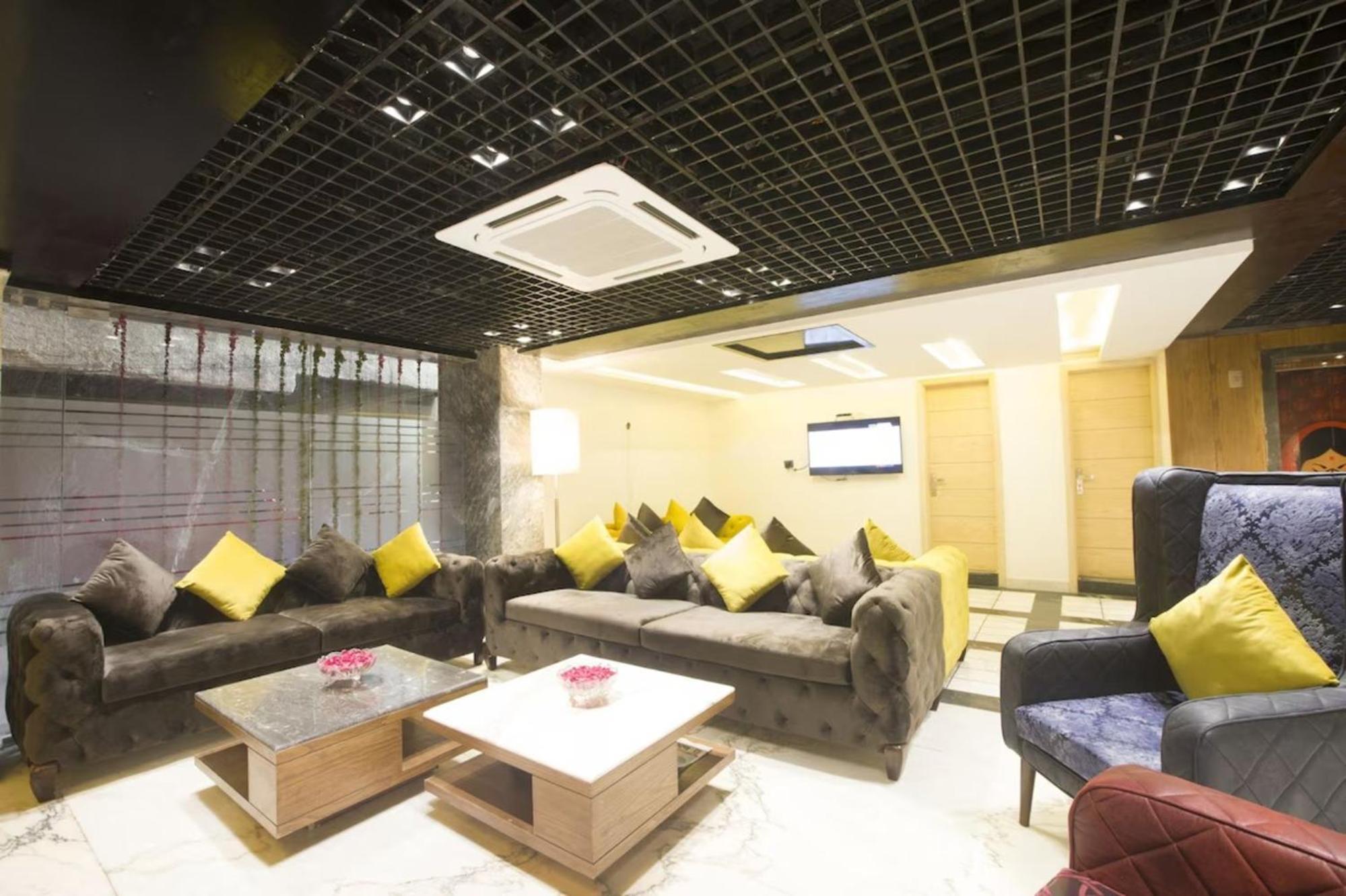Hotel Nityaa Suites New Delhi Exterior photo